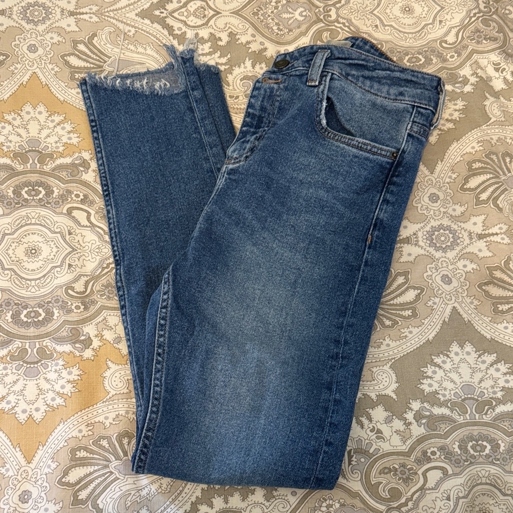 Zara High Rise Blue Jeans